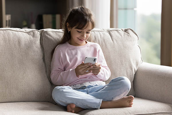 kids texting